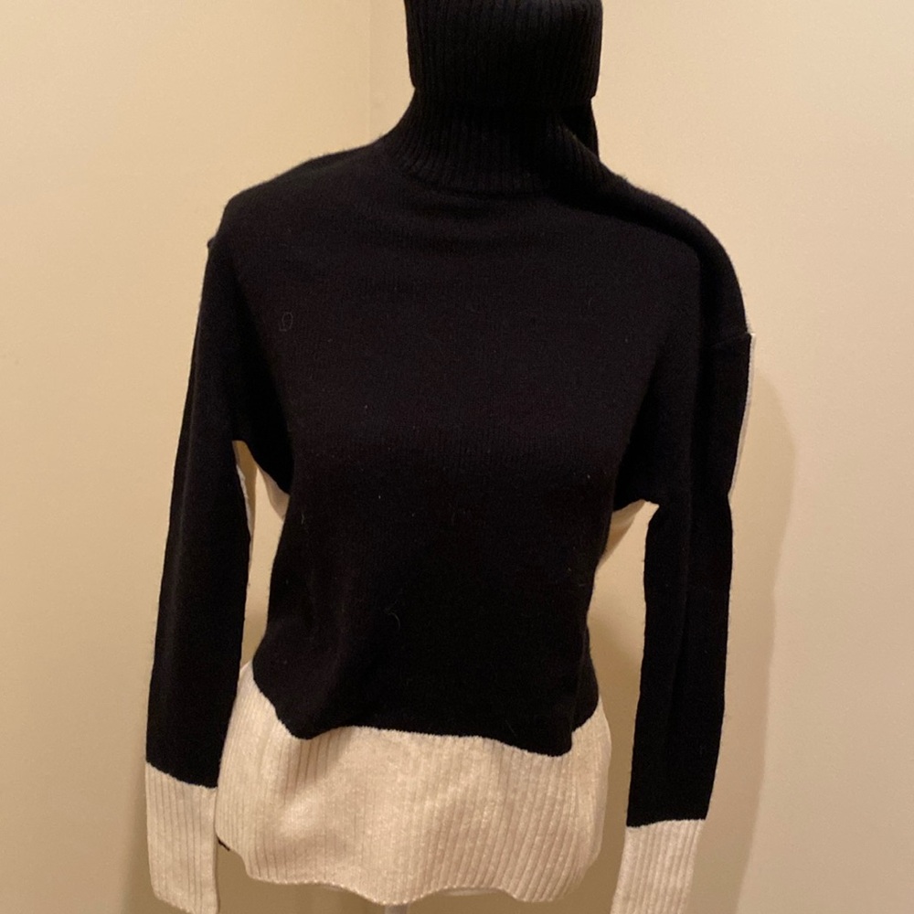 Naadam Cashmere Sweater